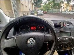 Grigio Usata 2006 VW Golf V Tre volumi | 4500 € (Molto cara)