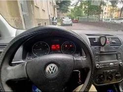 Usata 2006 VW Golf V Tre volumi | 2300 € (Buon prezzo)