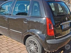 Usata 2006 Lancia Musa Monovolume | 1800 € (Buon prezzo)