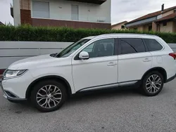 Bianco Usata 2017 Mitsubishi Outlander Instyle SUV | 14.900 € (Buon prezzo)