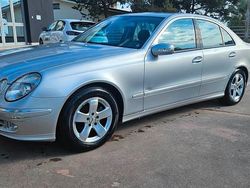 Argento Usata 2003 Mercedes E220 Classic Tre volumi | 2990 € (Super prezzo)