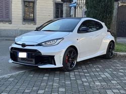 Bianco Usata 2024 Toyota Yaris Due volumi | 49.900 € (Buon prezzo)