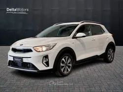 Bianco Usata 2021 Kia Stonic Style SUV | 14.650 € (Buon prezzo)