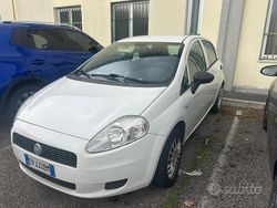 Bianco Usata 2013 Fiat Grande Punto Due volumi | 2500 € (Super prezzo)