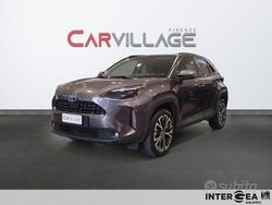 Grigio Usata 2023 Toyota Yaris Cross Lounge SUV | 21.900 € (Buon prezzo)