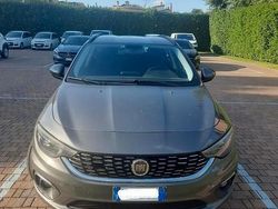 Grigio Usata 2017 Fiat Tipo Lounge Station wagon | 6500 € (Buon prezzo)