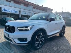 Bianco Usata 2019 Volvo XC40 R-Design SUV | 24.900 € (Buon prezzo)
