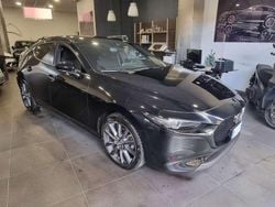 Grigio scuro Usata 2023 Mazda 3 Tre volumi | 17.990 € (Ottimo prezzo)