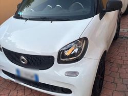 Bianco Usata 2020 Smart ForTwo Coupé Due volumi | 13.500 € (Buon prezzo)