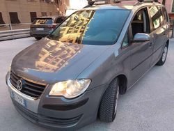 Grigio Usata 2007 VW Touran Highline Monovolume | 3500 € (Buon prezzo)