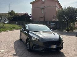 Usata 2019 Ford Focus ST-Line Tre volumi | 15.500 € (Buon prezzo)