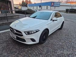 Bianco Usata 2020 Mercedes A180 Tre volumi | 23.990 € (Buon prezzo)