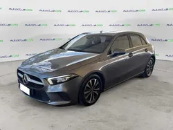 Grigio Usata 2021 Mercedes A180 Business Due volumi | 24.900 € (Buon prezzo)