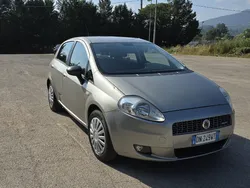 Usata 2008 Fiat Grande Punto Due volumi | 2790 € (Cara)