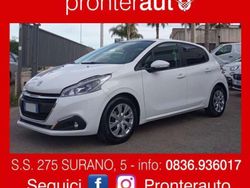 Bianco Usata 2018 Peugeot 208 Due volumi | 7500 € (Buon prezzo)