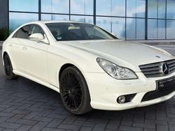 Bianco perla diamante Usata 2007 Mercedes CLS350 AMG Tre volumi | 10.600 €