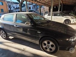 Nero Usata 2006 Alfa Romeo 147 Due volumi | 500 € (Ottimo prezzo)