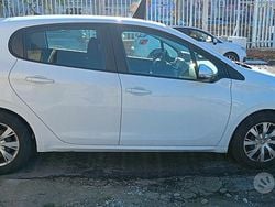 Bianco Usata 2019 Peugeot 208 S Due volumi | 8000 € (Super prezzo)