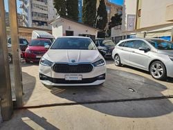 Bianco Usata 2022 Skoda Fabia Ambition Tre volumi | 12.499 € (Buon prezzo)