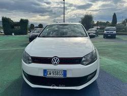 Bianco Usata 2014 VW Polo Comfortline Tre volumi | 4990 € (Buon prezzo)