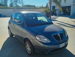 Grigio Usata 2010 Lancia Ypsilon Due volumi | 3100 € (Ottimo prezzo)