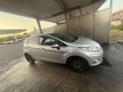 Usata 2008 Ford Fiesta Ghia Due volumi | 3500 € (Cara)