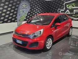 Rosso Usata 2012 Kia Rio Tre volumi | 3990 € (Buon prezzo)