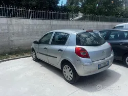 Usata 2006 Renault Clio II Tre volumi | 600 € (Super prezzo)