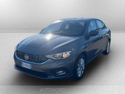 Grigio Usata 2016 Fiat Tipo Opening Edition Tre volumi | 8900 € (Ottimo prezzo)