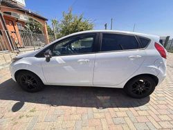 Bianco Usata 2016 Ford Fiesta Due volumi | 8200 € (Buon prezzo)