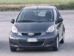 Usata 2010 Toyota Aygo Due volumi | 5000 € (Cara)