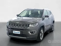 Grigio Usata 2018 Jeep Compass Limited SUV | 15.200 € (Buon prezzo)