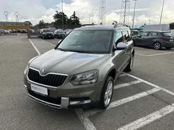 Grigio Usata 2015 Skoda Yeti Elegance SUV | 14.290 € (Cara)