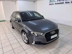 Grigio Usata 2017 Audi A3 Attraction Tre volumi | 13.200 € (Buon prezzo)