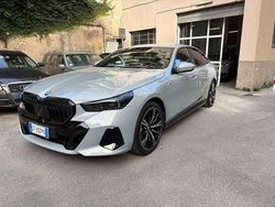 Grigio Usata 2024 BMW 520 M Sport Tre volumi | 55.000 € (Molto cara)