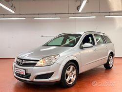 Grigio Usata 2008 Opel Astra Cosmo Tre volumi | 1800 € (Buon prezzo)