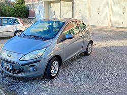 Usata 2011 Ford Ka Tre volumi | 4400 € (Buon prezzo)
