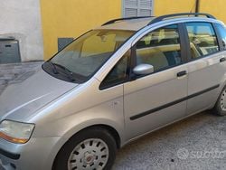 Usata 2004 Fiat Idea Monovolume | 1500 € (Buon prezzo)