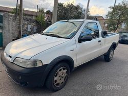 Usata 2006 Fiat Strada Pick-up | 6800 € (Cara)