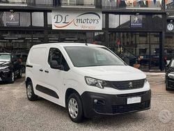 Bianco Usata 2019 Peugeot Partner Premium Monovolume | 10.490 € (Buon prezzo)