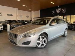 Argento Usata 2011 Volvo V60 Momentum Station wagon | 4900 € (Ottimo prezzo)