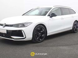 Bianco Usata 2024 VW Passat R-line Station wagon | 44.950 € (Cara)