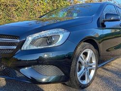 Nero Usata 2015 Mercedes A180 Tre volumi | 15.500 € (Buon prezzo)