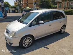 Grigio Usata 2009 Opel Meriva Cosmo Monovolume | 1950 € (Buon prezzo)