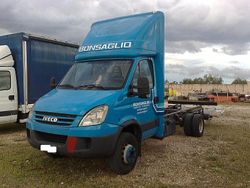 Blu Usata 2007 Iveco Daily | 8900 € (Buon prezzo)