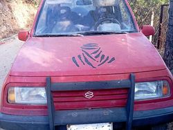 Rosso Usata 1989 Suzuki Vitara SUV | 2000 €