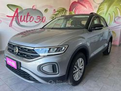 Grigio Usata 2023 VW T-Roc Life SUV | 22.490 € (Ottimo prezzo)