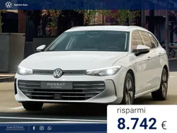 Pure white Nuova 2025 VW Passat Business Station wagon | 49.600 € (Buon prezzo)