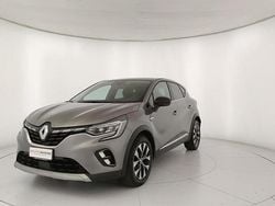 Grigio Usata 2022 Renault Captur Techno SUV | 19.500 € (Buon prezzo)