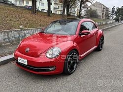 Rosso Usata 2015 VW Maggiolino Design Tre volumi | 11.150 € (Buon prezzo)